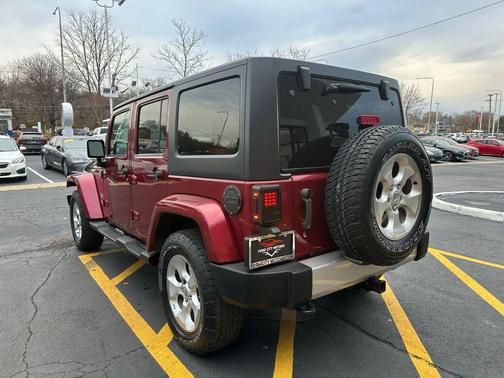2013 Jeep Wrangler Unlimited Sahara