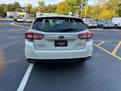 2019 Subaru Impreza 2.0i Premium