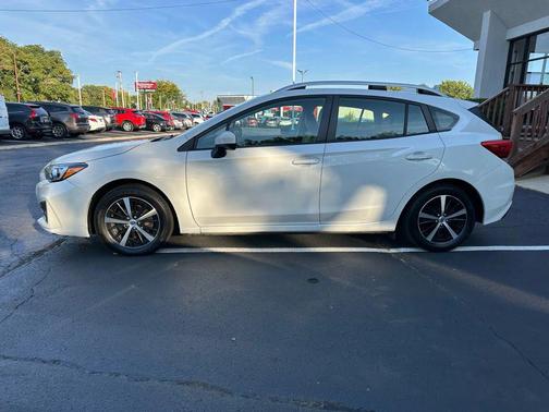2019 Subaru Impreza 2.0i Premium