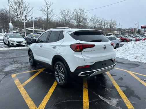 2023 Buick Encore GX Select