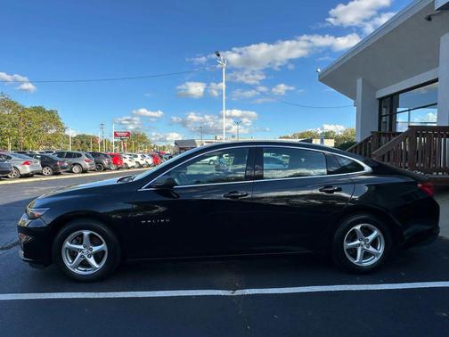2017 Chevrolet Malibu 1LS