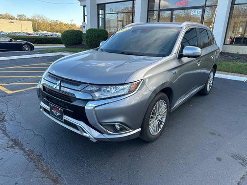 2022 Mitsubishi Outlander PHEV SEL