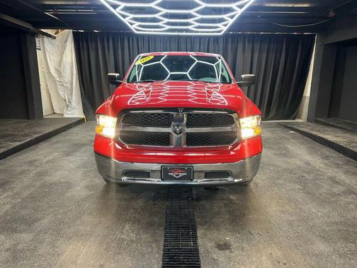 2018 RAM 1500 SLT