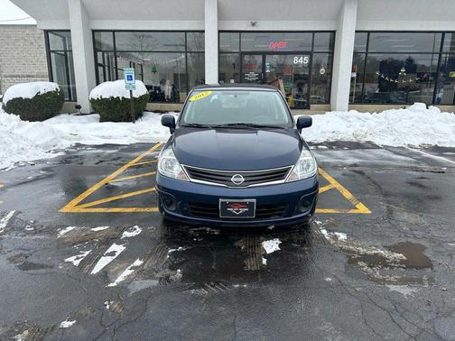2012 Nissan Versa 1.8 S