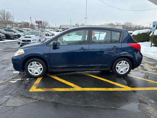 2012 Nissan Versa 1.8 S