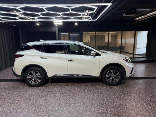 Pearl White Tricoat 2022 Nissan Murano SV Intelligent AWD