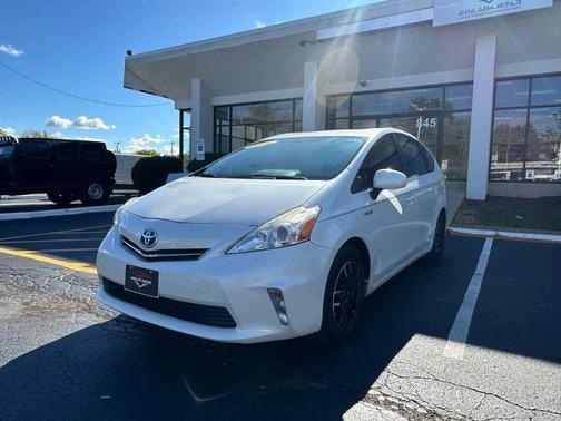 2014 Toyota Prius v Two