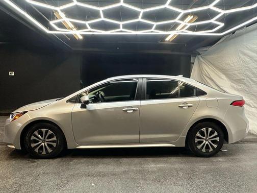 2022 Toyota Corolla Hybrid SE