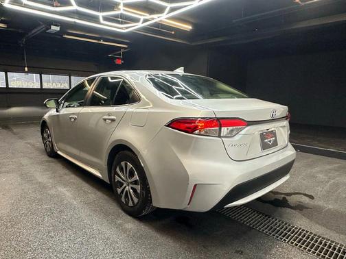 2022 Toyota Corolla Hybrid SE