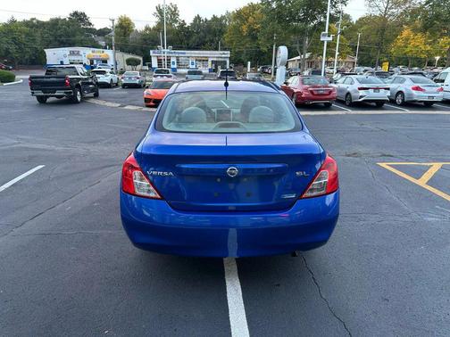 2012 Nissan Versa 1.6 S