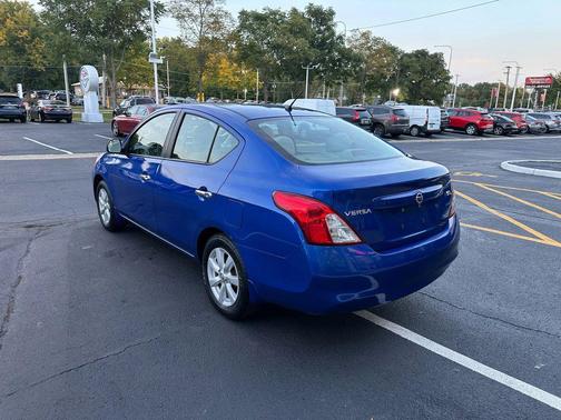 2012 Nissan Versa 1.6 S