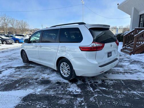 2015 Toyota Sienna XLE Premium