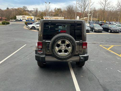 2017 Jeep Wrangler Unlimited Sahara