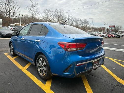 2022 Kia Rio S