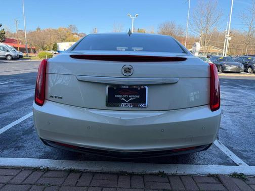 2014 Cadillac XTS Base