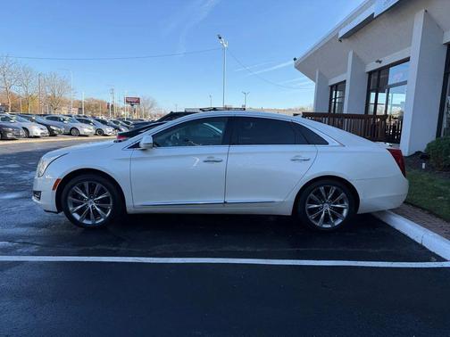 2014 Cadillac XTS Base