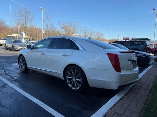 2014 Cadillac XTS Base