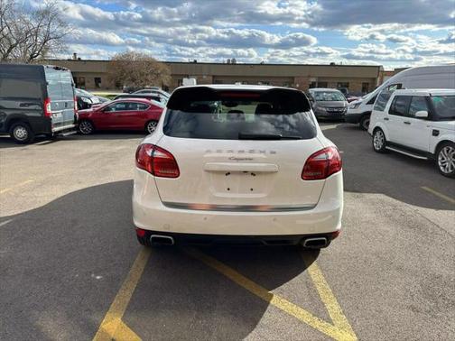 2013 Porsche Cayenne Base