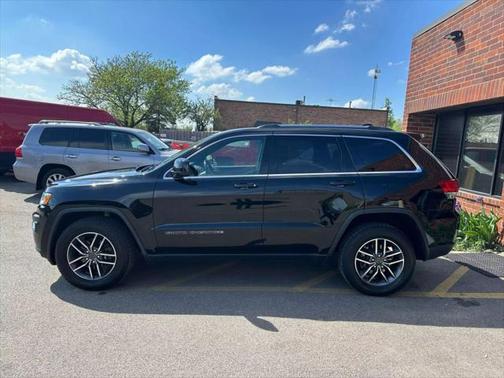 2020 Jeep Grand Cherokee Laredo