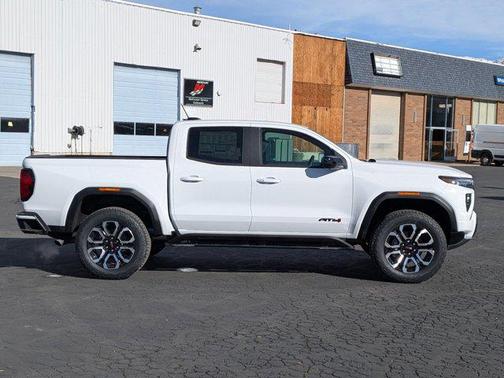 2025 GMC Canyon Base