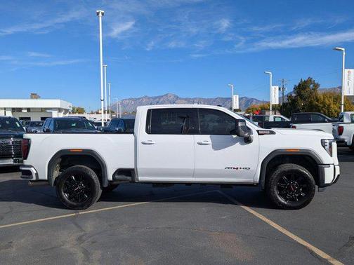 2025 GMC Sierra 3500 Base