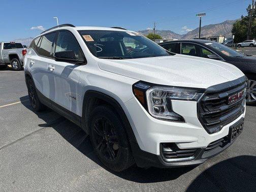2023 GMC Terrain AWD AT4