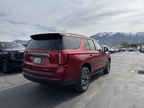 2023 GMC Yukon 4WD AT4