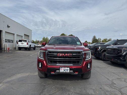 2023 GMC Yukon 4WD AT4
