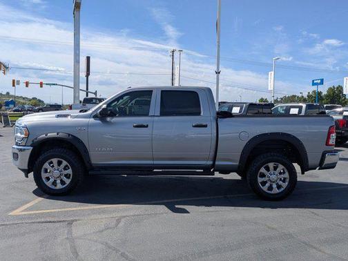 2020 RAM 2500 Tradesman Crew Cab 4X4 6'4' Box
