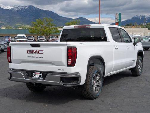 2025 GMC Sierra 1500 SLE