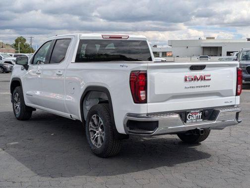 2025 GMC Sierra 1500 SLE