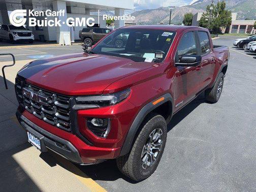 2023 GMC Canyon Base