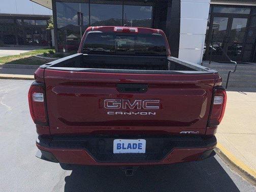 2023 GMC Canyon Base