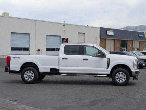 2023 Ford F-350 XLT