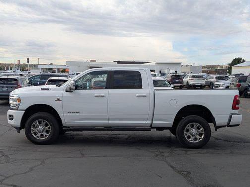 2024 RAM 2500 Laramie Crew Cab 4x4 6'4' Box