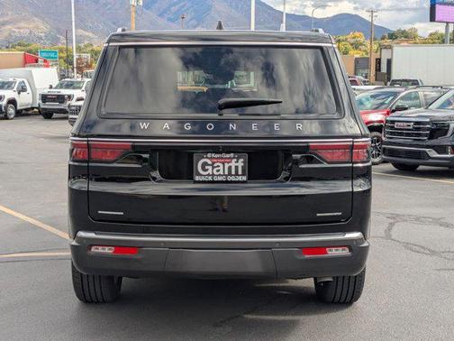 2022 Jeep Wagoneer Series II 4x4
