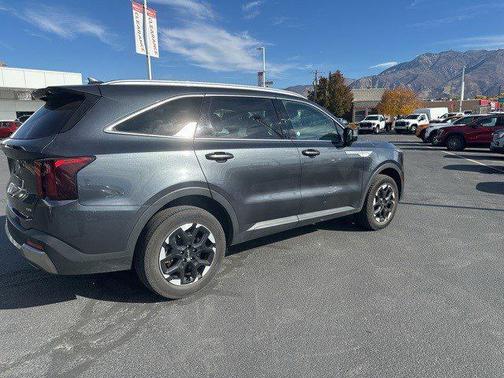 2024 Kia Sorento S
