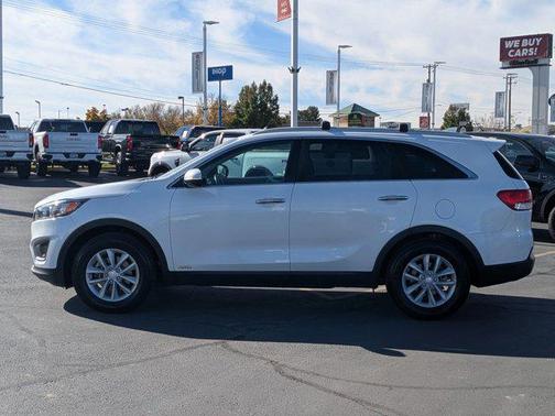 2016 Kia Sorento LX