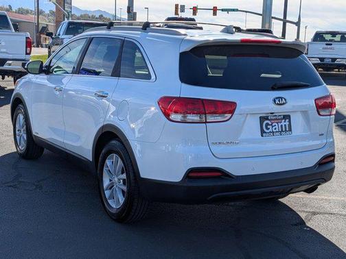 2016 Kia Sorento LX