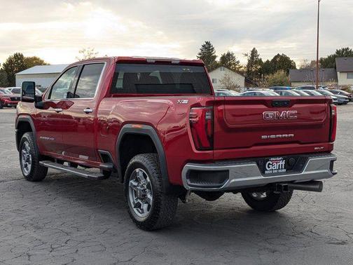 2025 GMC Sierra 3500 SLT