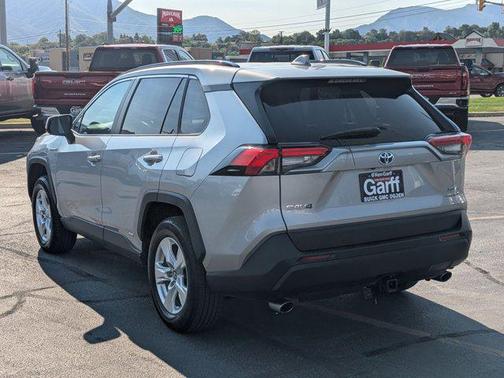 2020 Toyota RAV4 Hybrid XLE