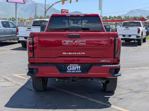 2024 GMC Sierra 2500 AT4