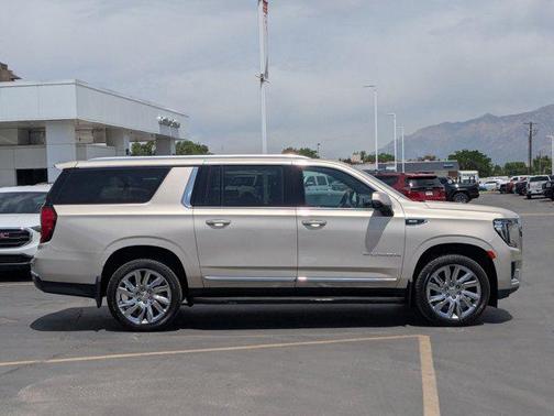 2021 GMC Yukon XL SLT