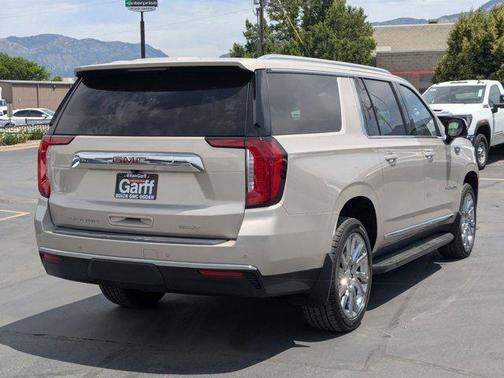 2021 GMC Yukon XL SLT