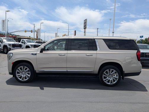 2021 GMC Yukon XL SLT