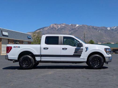 Oxford White 2023 Ford F-150 XLT