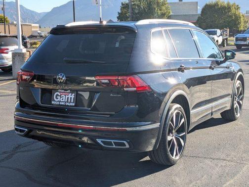 2022 Volkswagen Tiguan 2.0T SEL R-Line 4MOTION