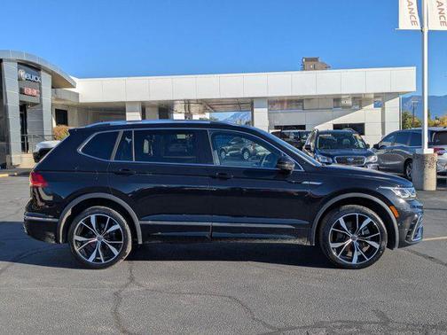 2022 Volkswagen Tiguan 2.0T SEL R-Line 4MOTION