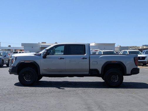 2025 GMC Sierra 2500 AT4