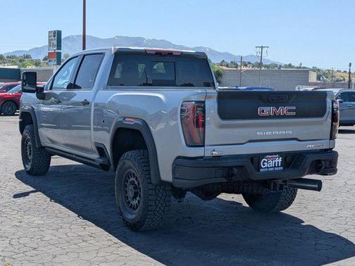 2025 GMC Sierra 2500 AT4